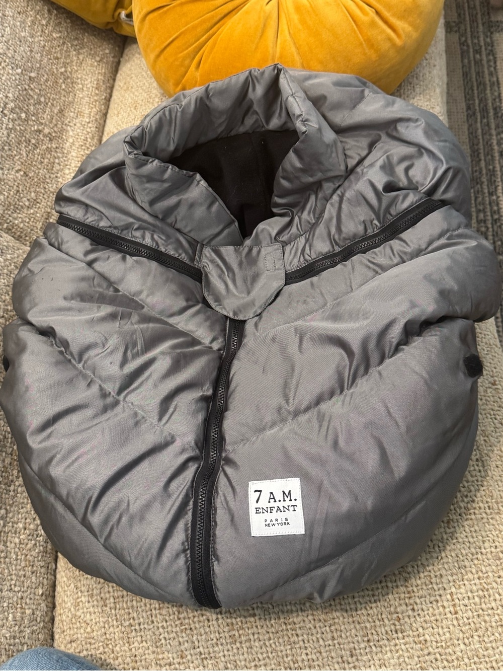 7AM Enfant Cocoon car seat cover metallic grey used